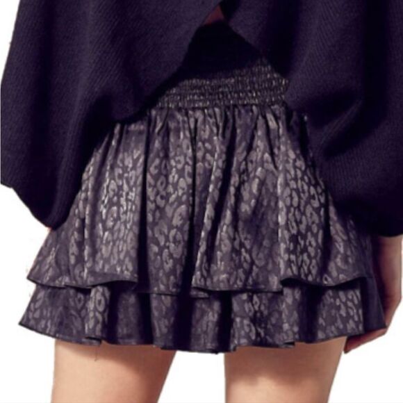 Mustard Seed Black Leopard Flounce Smocked Skort L - Picture 2 of 11